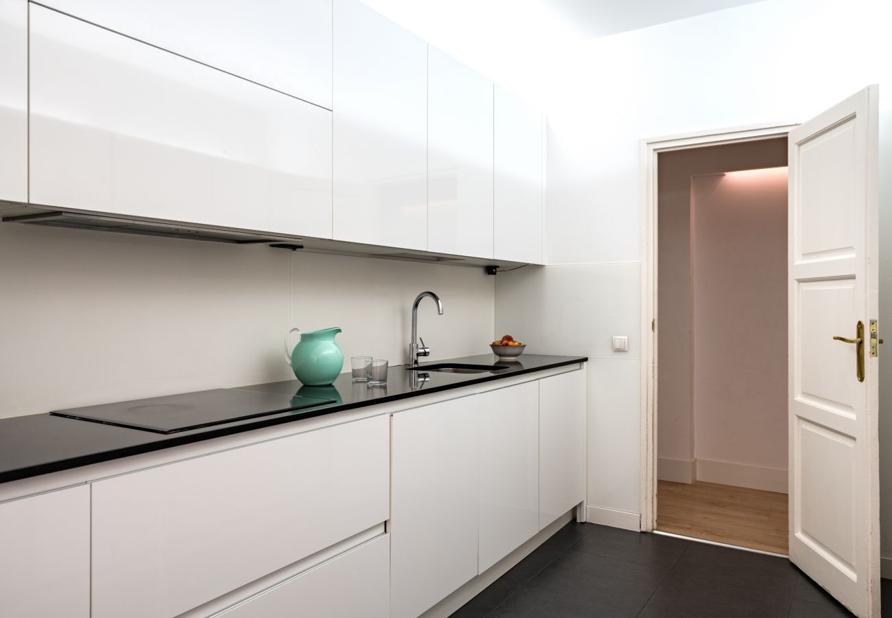 Apartamento en Madrid - Elegante y cómoda vivienda en el corazón del Barrio Salamanca Madrid M (PAD37)