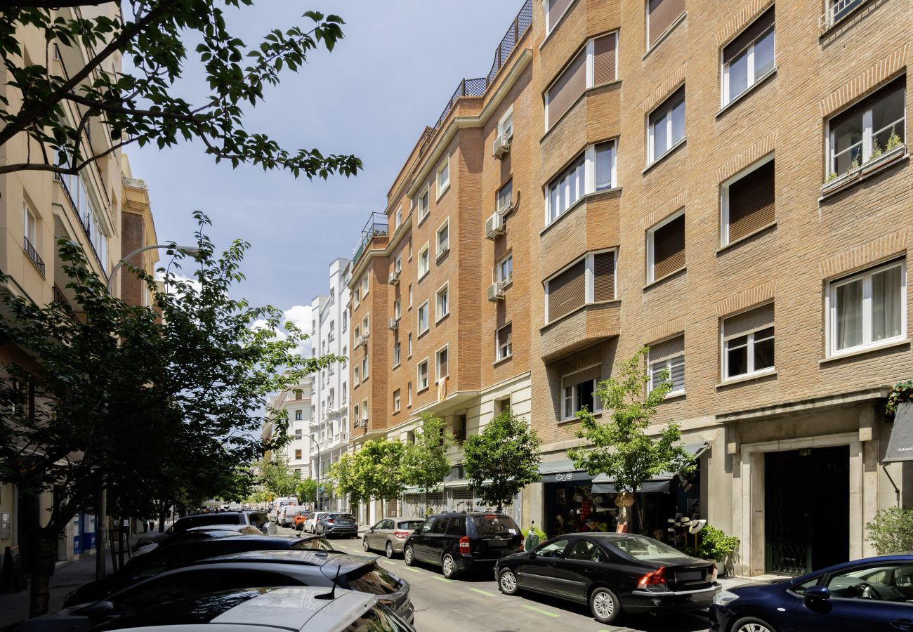 Apartamento en Madrid - Elegante y cómoda vivienda en el corazón del Barrio Salamanca Madrid M (PAD37)