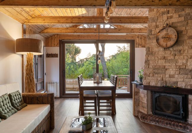 Chalet en Batres - M (GAM4) Finca Rural el Caribe Chalet en Batres - M (GAM4) Finca Rural el Caribe