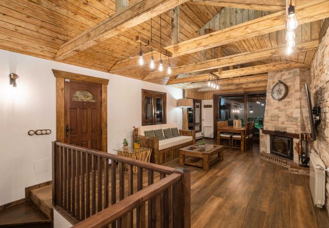 Chalet en Batres - M (GAM4) Finca Rural el Caribe Chalet en Batres - M (GAM4) Finca Rural el Caribe