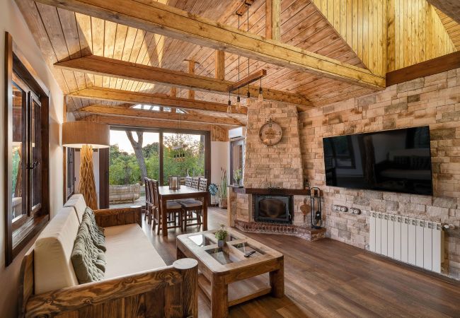 Chalet en Batres - M (GAM4) Finca Rural el Caribe Chalet en Batres - M (GAM4) Finca Rural el Caribe