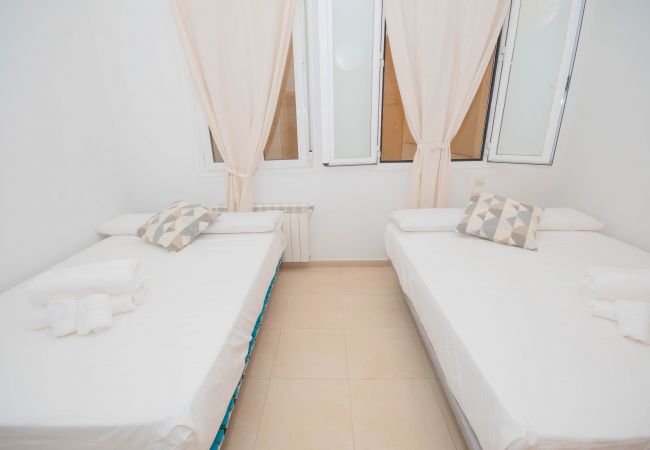 Apartamento en Madrid - Habitaciones en alquiler en Barrio Chueca - Madrid INF1F