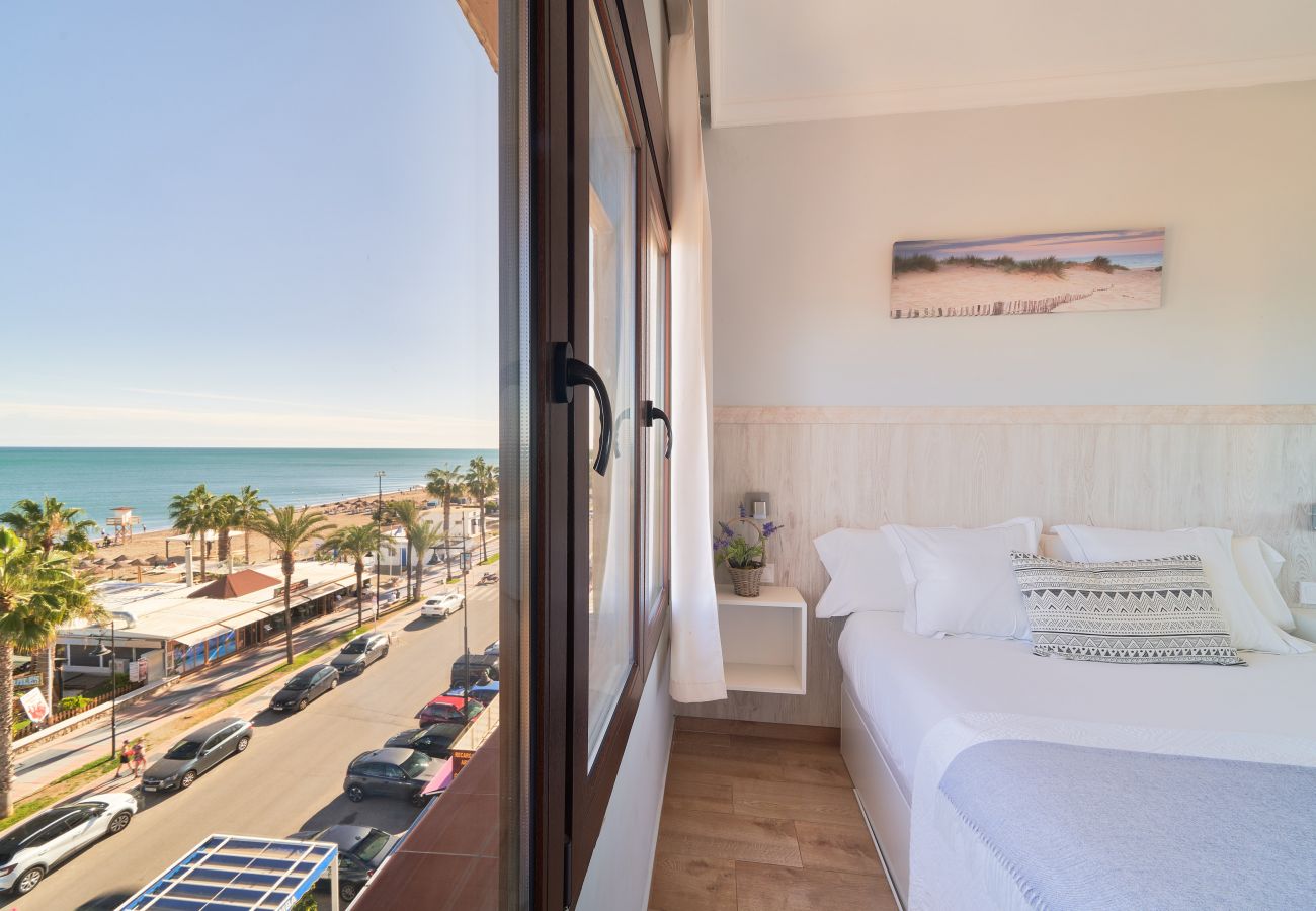 Apartamento en Torremolinos - Apartamento Playa Los Álamos - Bajondillo, free parking