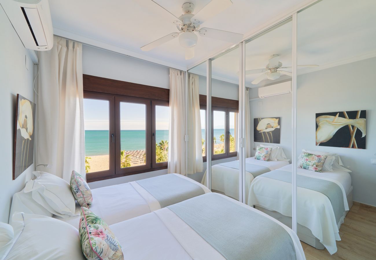 Apartamento en Torremolinos - Apartamento Playa Los Álamos - Bajondillo, free parking