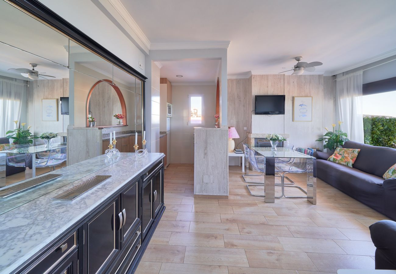 Apartamento en Torremolinos - Apartamento Playa Los Álamos - Bajondillo, free parking