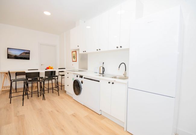 Apartamento en Madrid - Acogedor y coqueto apartamento de 3 dormitorios en Madrid M (ASR18)