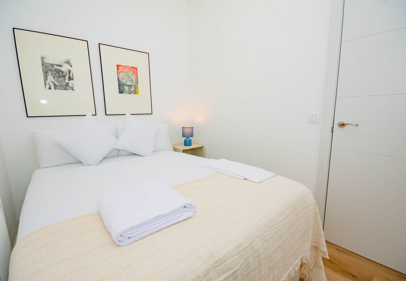Apartamento en Madrid - Acogedor y coqueto apartamento de 3 dormitorios en Madrid M (ASR18)