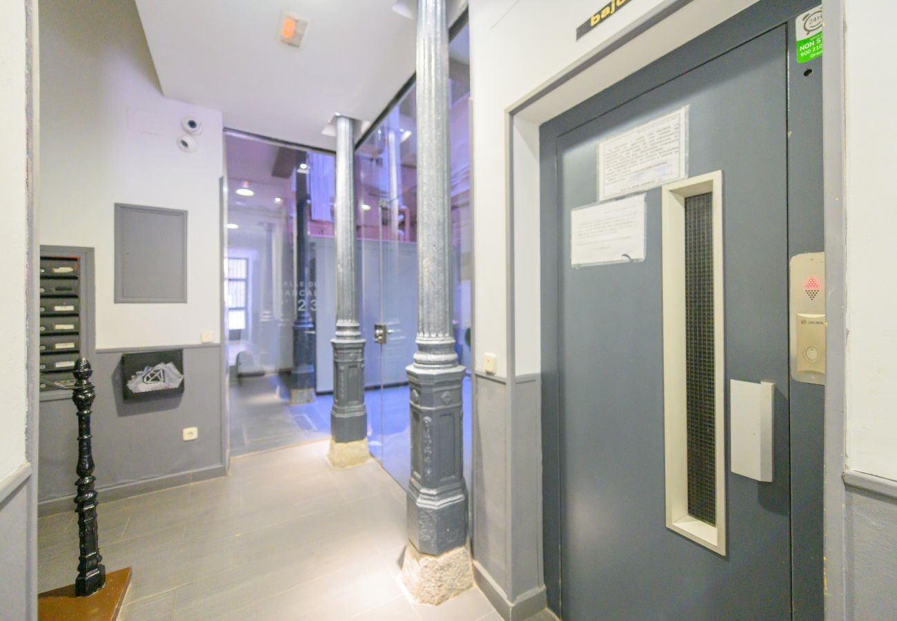 Apartamento en Madrid - COQUETO APARTAMENTO JUNTO INSTITUTO DE EMPRESA