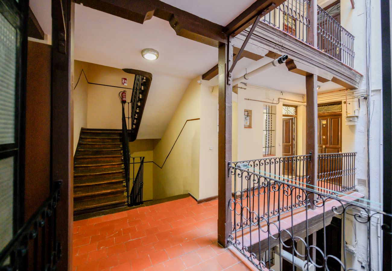 Apartamento en Madrid - COQUETO APARTAMENTO JUNTO INSTITUTO DE EMPRESA