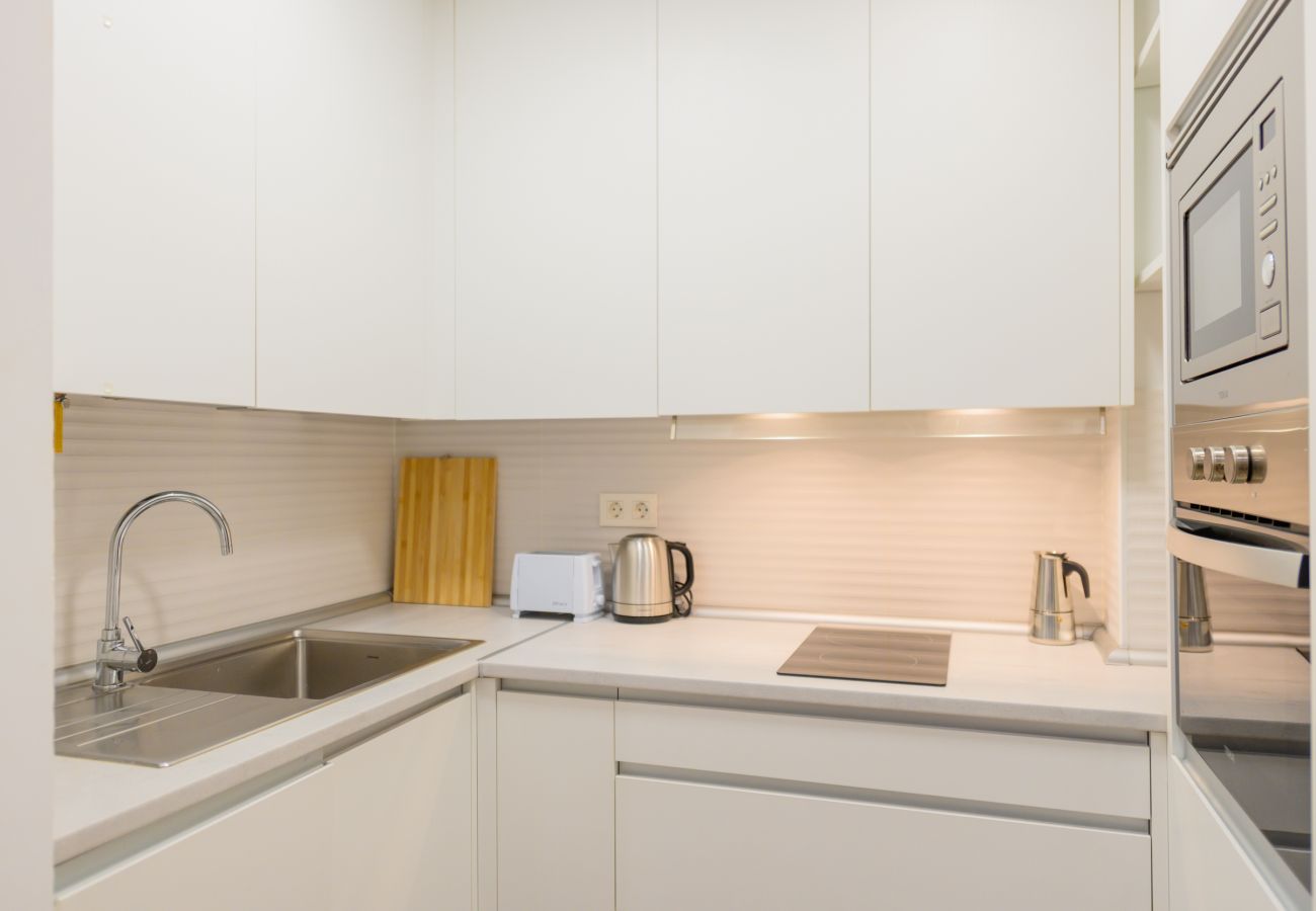 Apartamento en Madrid - COQUETO APARTAMENTO JUNTO INSTITUTO DE EMPRESA