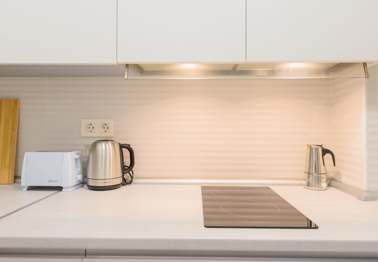 Apartamento en Madrid - COQUETO APARTAMENTO JUNTO INSTITUTO DE EMPRESA