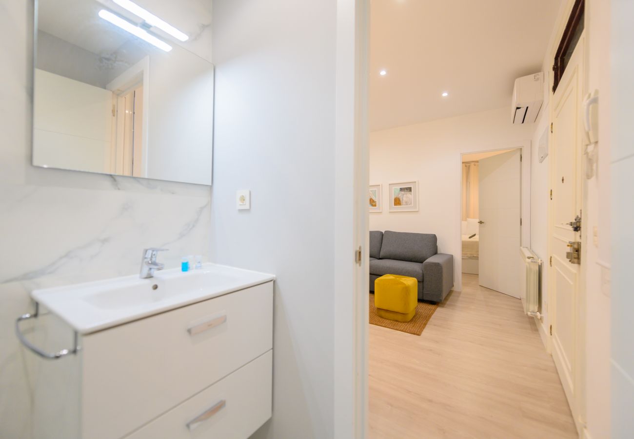 Apartamento en Madrid - COQUETO APARTAMENTO JUNTO INSTITUTO DE EMPRESA