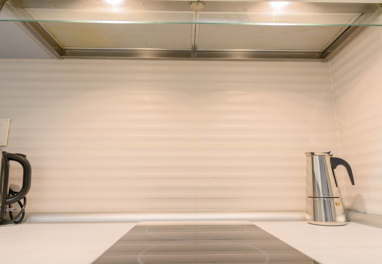 Apartamento en Madrid - COQUETO APARTAMENTO JUNTO INSTITUTO DE EMPRESA