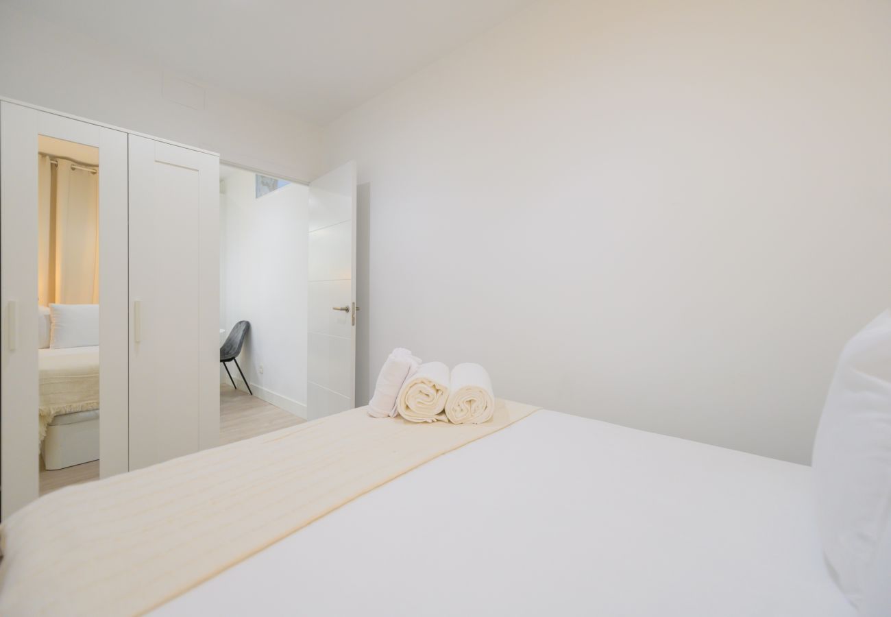 Apartamento en Madrid - COQUETO APARTAMENTO JUNTO INSTITUTO DE EMPRESA