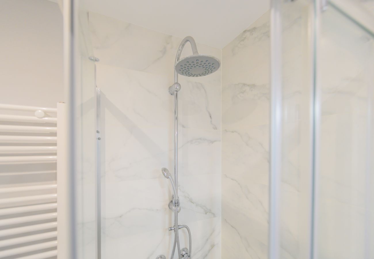 Apartamento en Madrid - COQUETO APARTAMENTO JUNTO INSTITUTO DE EMPRESA