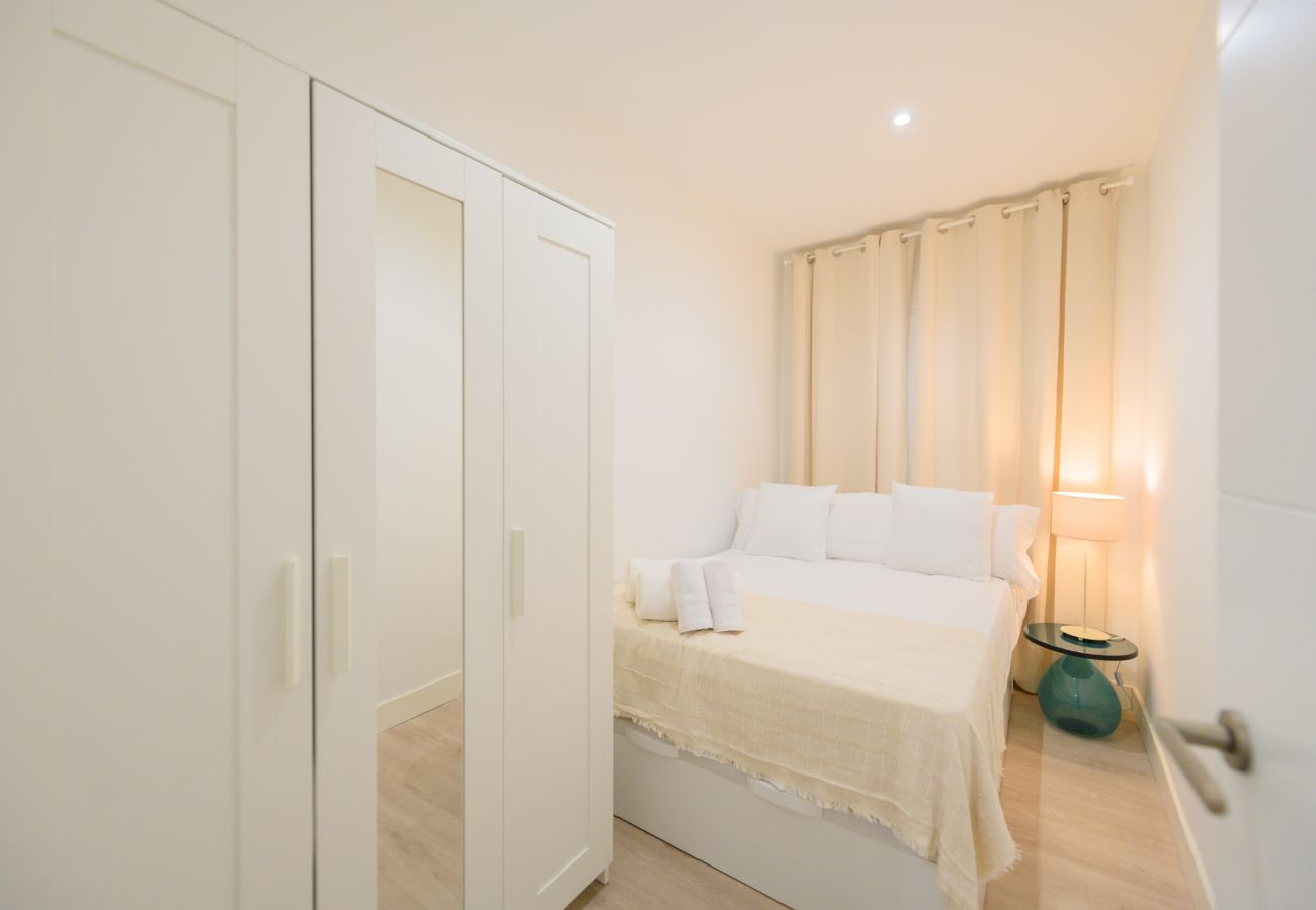 Apartamento en Madrid - COQUETO APARTAMENTO JUNTO INSTITUTO DE EMPRESA