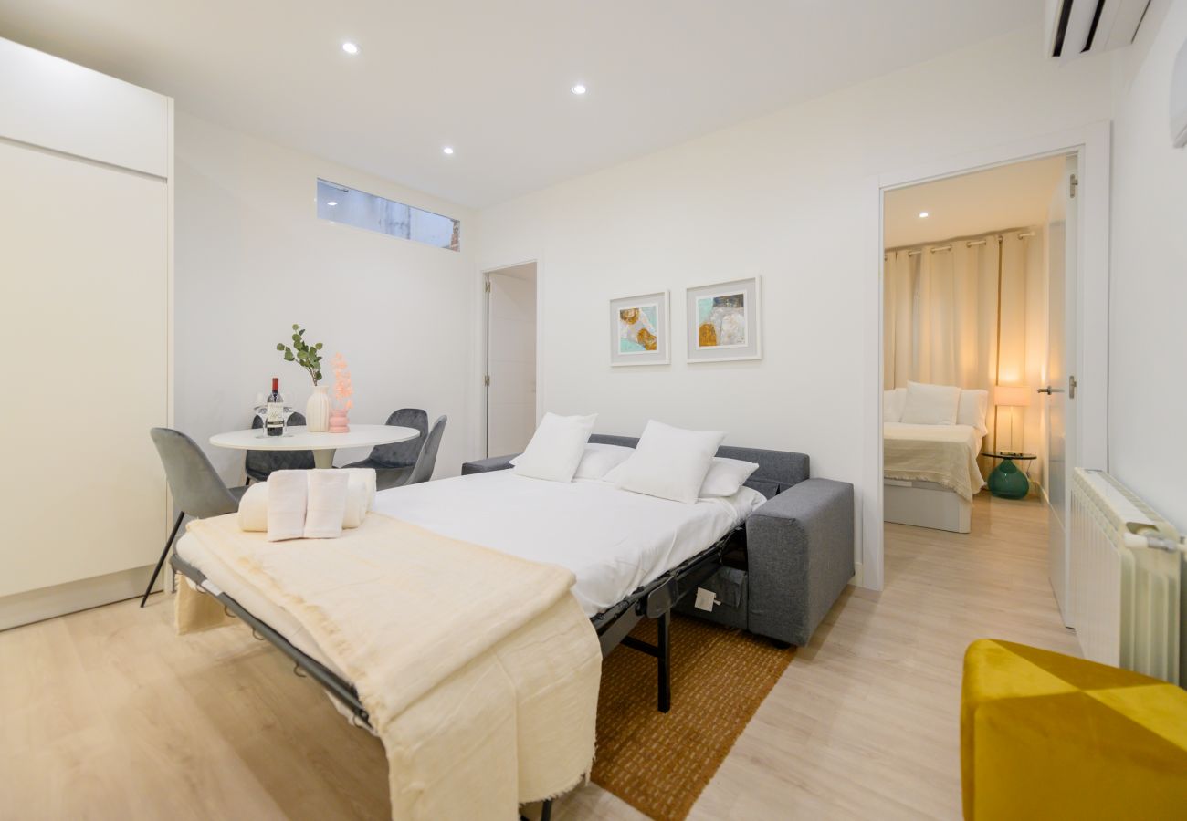 Apartamento en Madrid - COQUETO APARTAMENTO JUNTO INSTITUTO DE EMPRESA