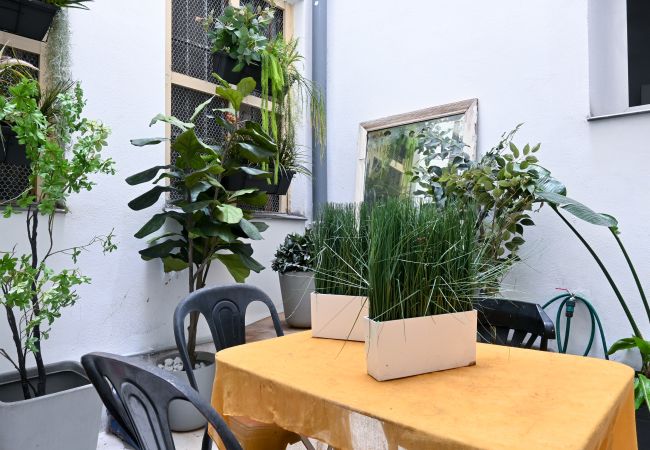 Apartamento en Madrid - M (RLT10) Encantadora vivienda de dos dormitorios Apartamento en Madrid - M (RLT10) Encantadora vivienda de dos dormitorios