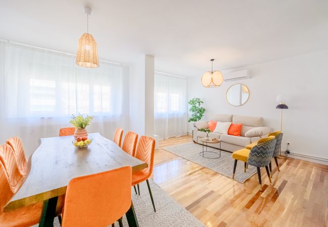 Apartamento en Madrid - Amplia y cómoda casa de cuatro dormitorios en Chamberí - Madrid