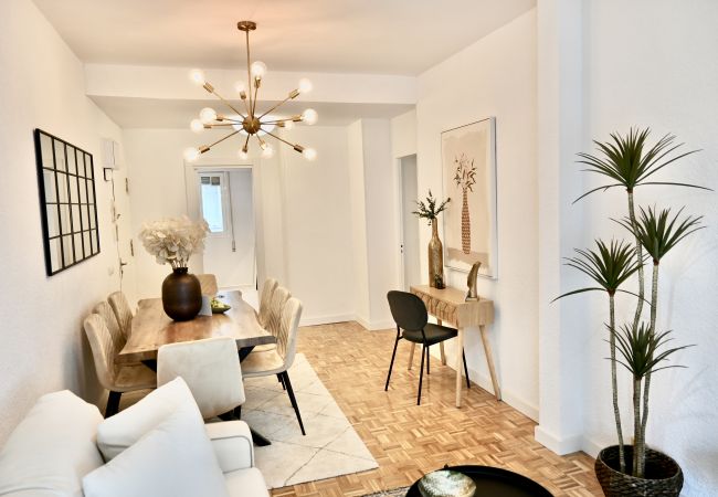 Apartamento en Madrid - Un refugio de elegancia en el corazón de Prosperidad.