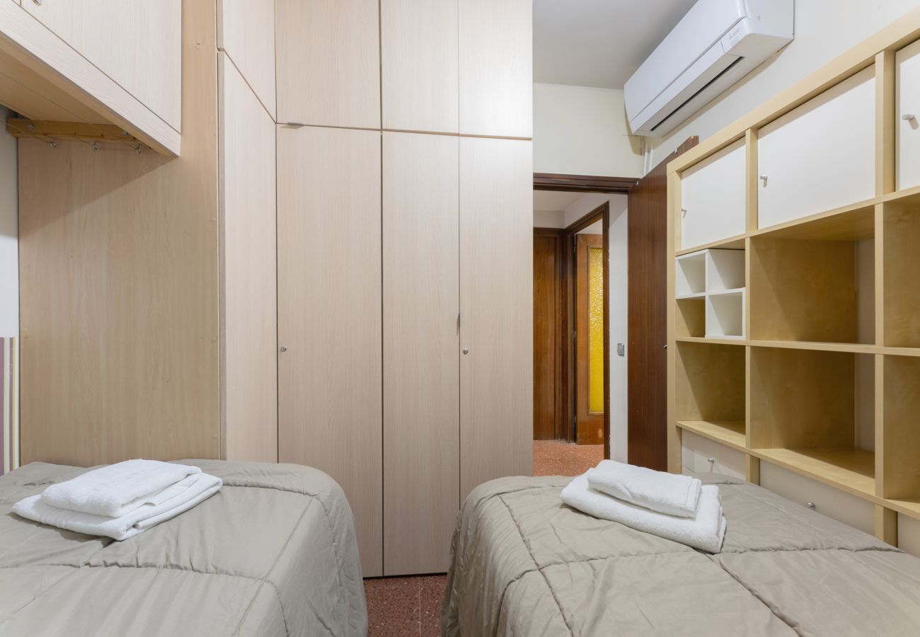 Apartamento en Barcelona - Bright, large and central apartment in Barcelona