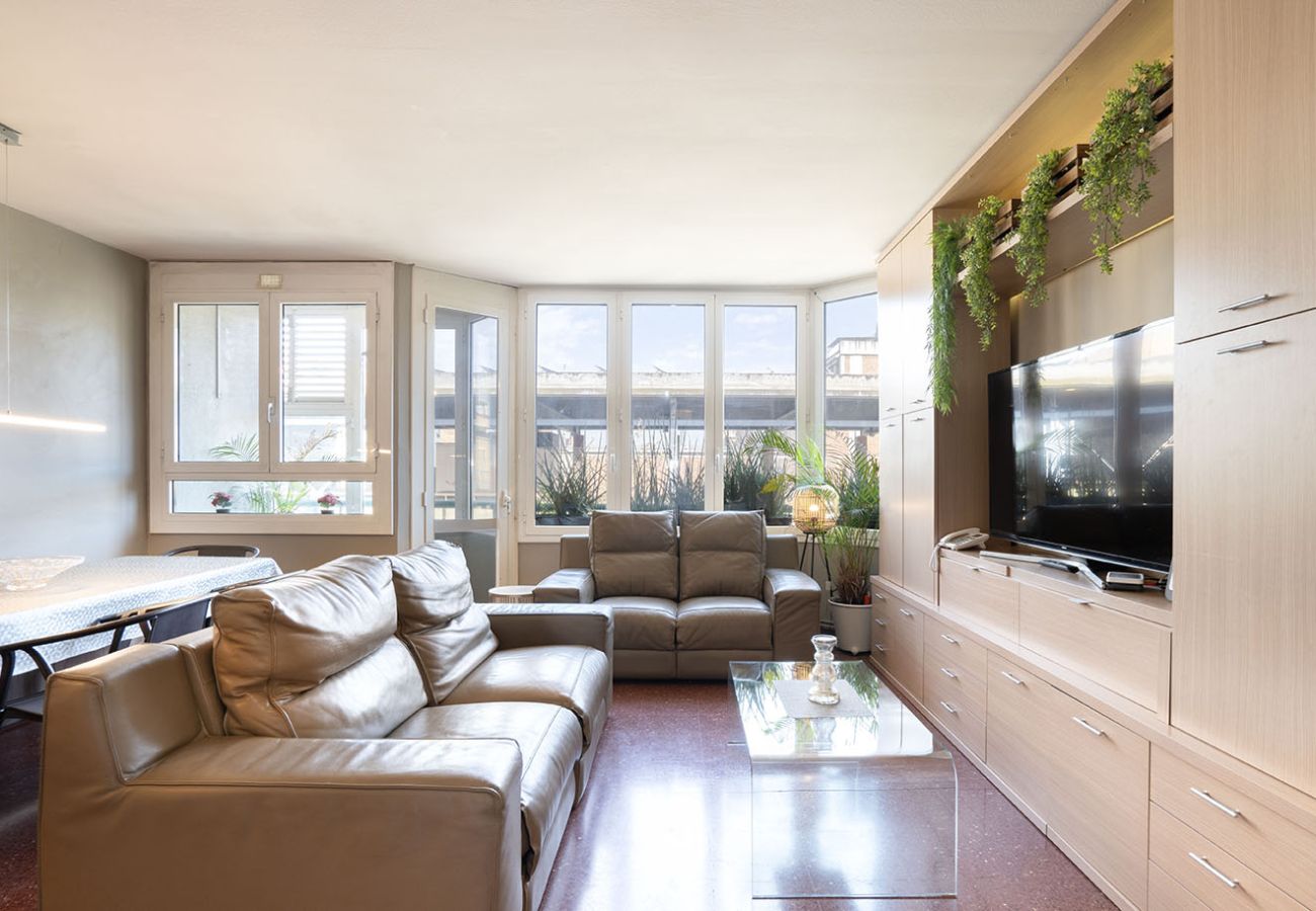 Apartamento en Barcelona - Bright, large and central apartment in Barcelona