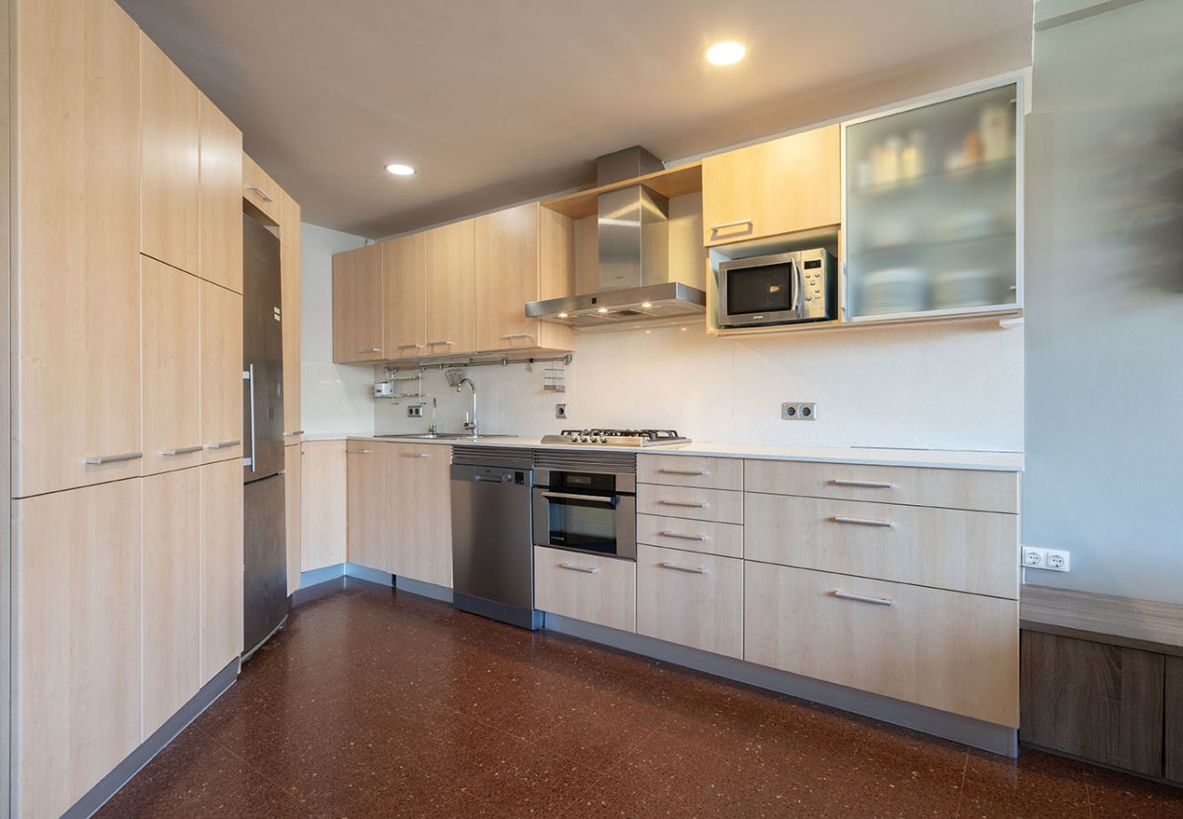 Apartamento en Barcelona - Bright, large and central apartment in Barcelona