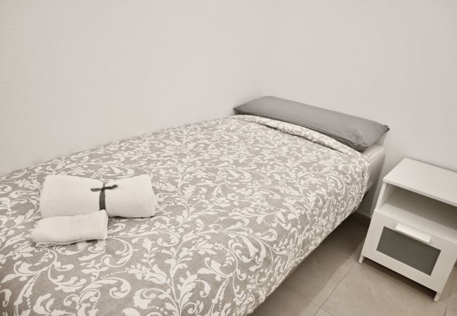 Apartamento en Madrid - M (DIN131A) Céntrico apartamento en la Calle Infan Apartamento en Madrid - M (DIN131A) Céntrico apartamento en la Calle Infan