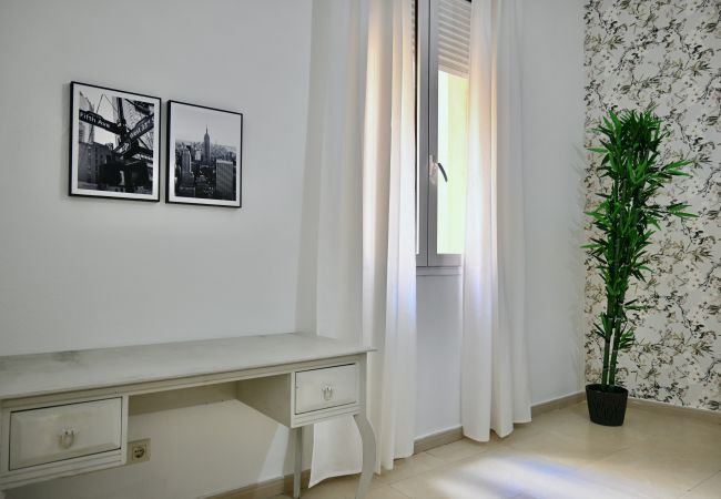 Apartamento en Madrid - Céntrico apartamento en la Calle Infantas