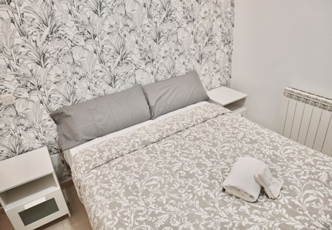 Apartamento en Madrid - M (DIN131A) Céntrico apartamento en la Calle Infan Apartamento en Madrid - M (DIN131A) Céntrico apartamento en la Calle Infan