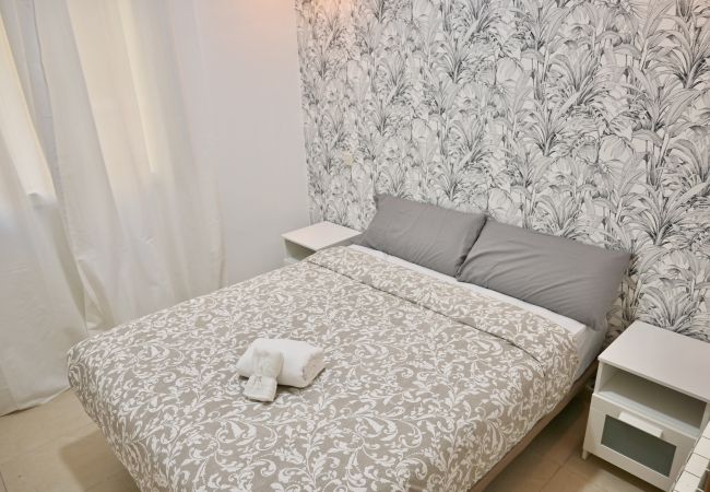 Apartamento en Madrid - M (DIN131A) Céntrico apartamento en la Calle Infan Apartamento en Madrid - M (DIN131A) Céntrico apartamento en la Calle Infan