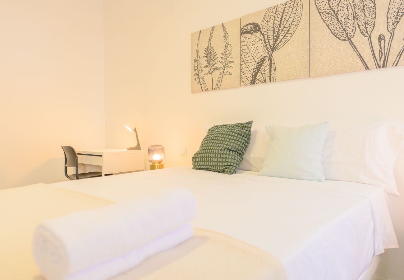 Estudio en Madrid - Acogedor Apartamento Tipo Estudio cerca de la Plaza de Toros en Ventas