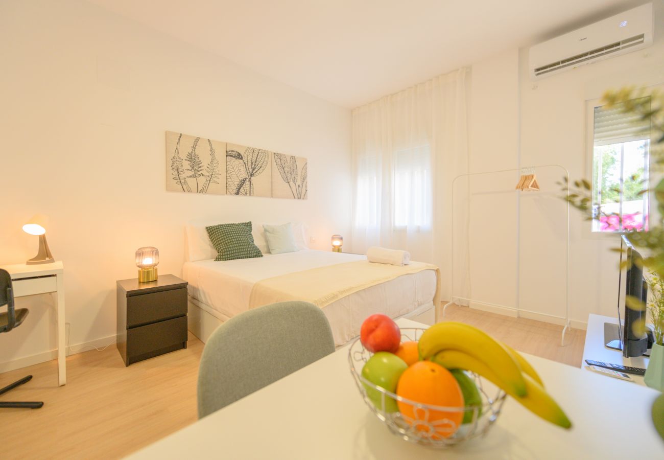 Estudio en Madrid - Acogedor Apartamento Tipo Estudio cerca de la Plaza de Toros en Ventas
