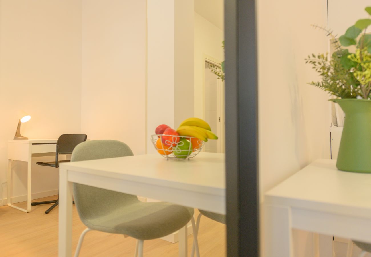 Estudio en Madrid - Acogedor Apartamento Tipo Estudio cerca de la Plaza de Toros en Ventas