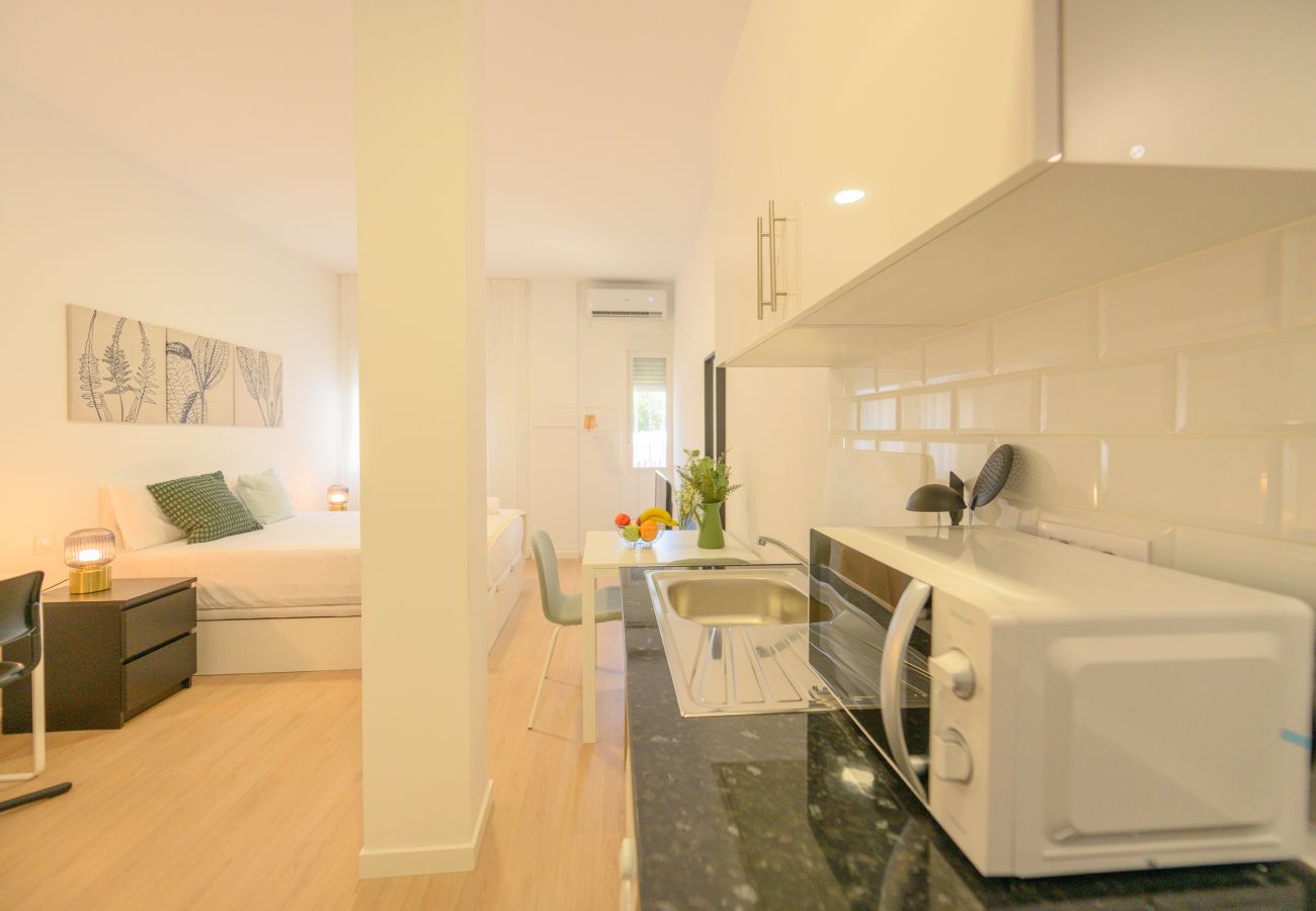 Estudio en Madrid - Acogedor Apartamento Tipo Estudio cerca de la Plaza de Toros en Ventas