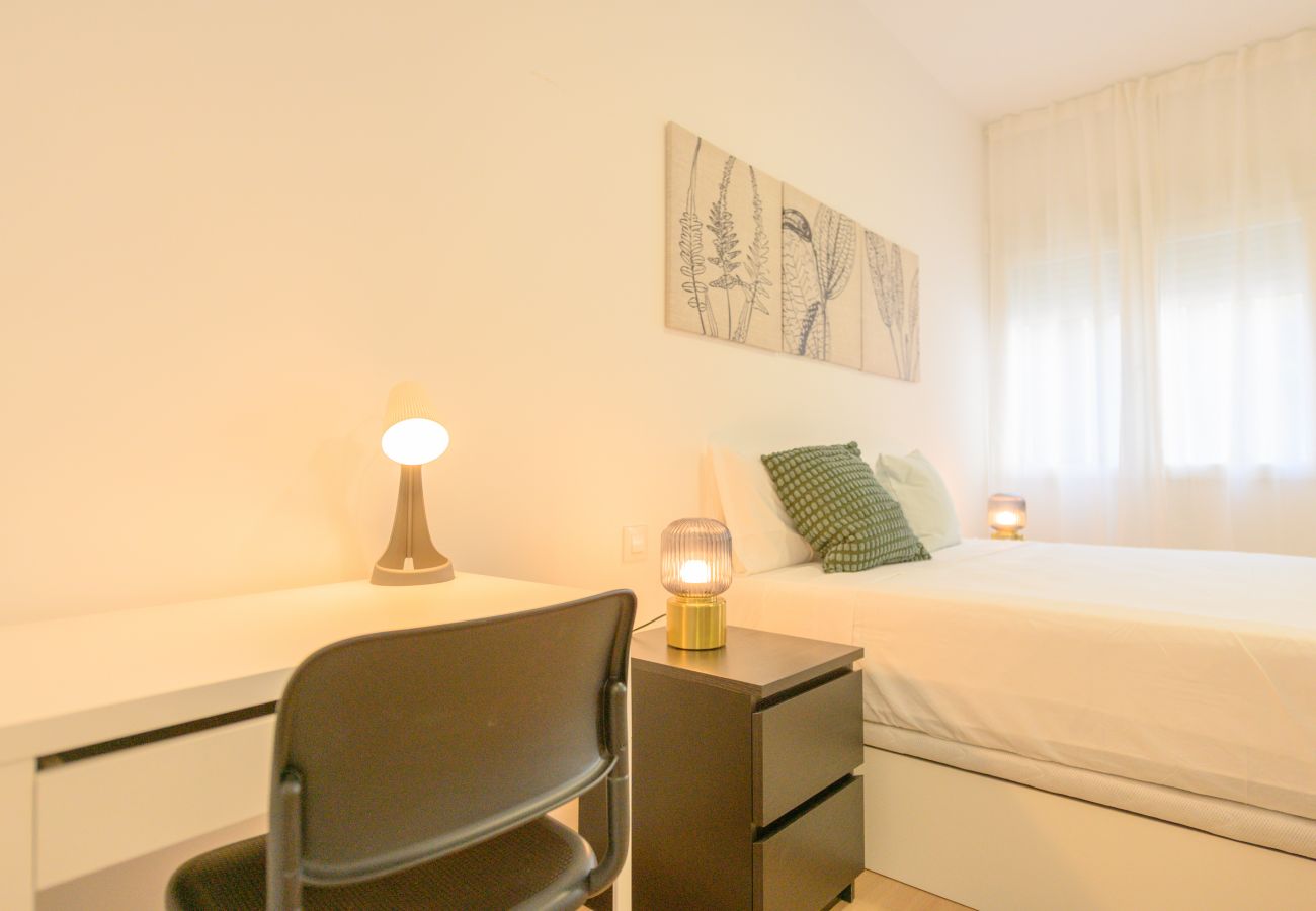 Estudio en Madrid - Acogedor Apartamento Tipo Estudio cerca de la Plaza de Toros en Ventas