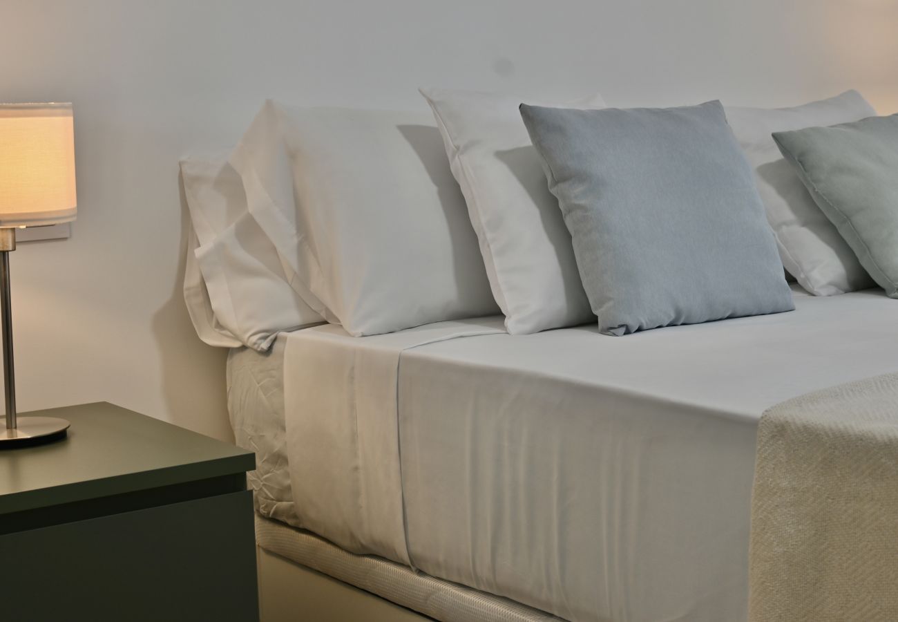 Estudio en Madrid - Acogedor Apartamento Tipo Estudio cerca de la Plaza de Toros en Ventas