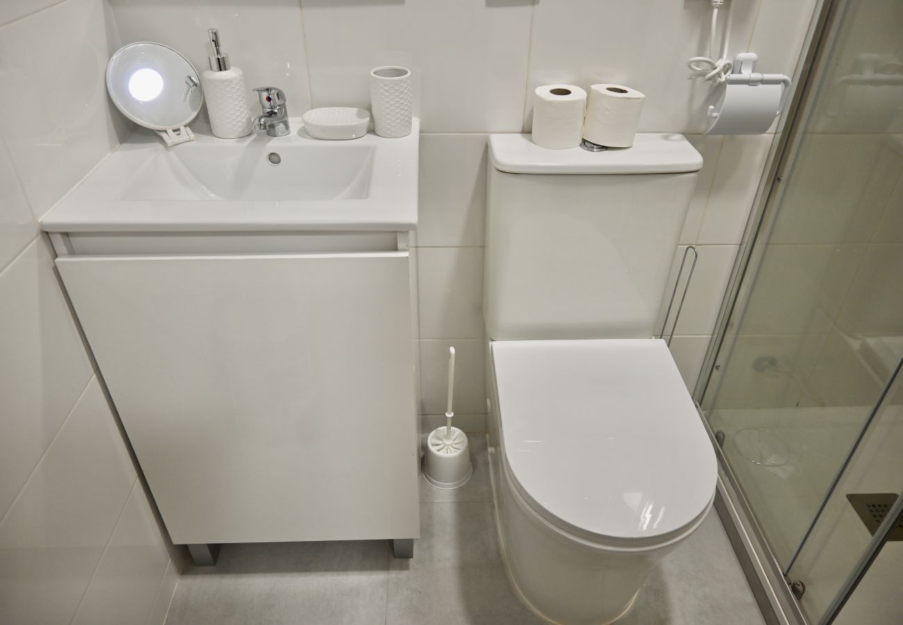 Estudio en Madrid - Acogedor Apartamento Tipo Estudio cerca de la Plaza de Toros en Ventas