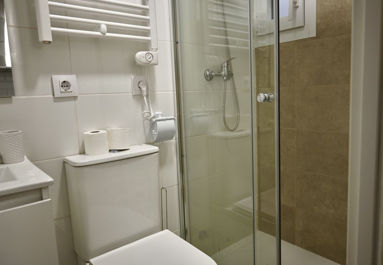 Estudio en Madrid - Acogedor Apartamento Tipo Estudio cerca de la Plaza de Toros en Ventas