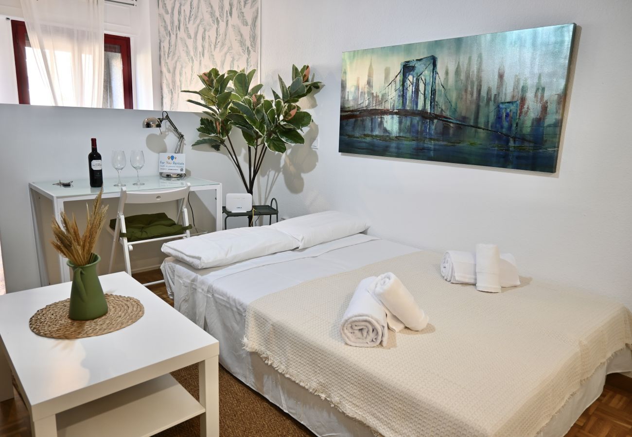 Estudio en Madrid - M (HRL5) Luminoso apartamento BºPilar