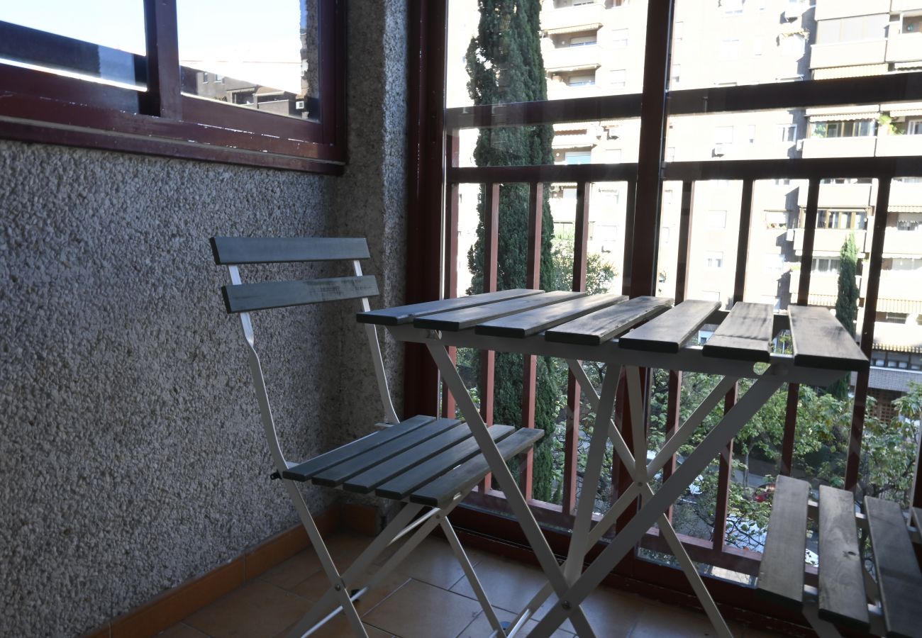Estudio en Madrid - Luminoso y práctico apartamento en El Barrio del Pilar
