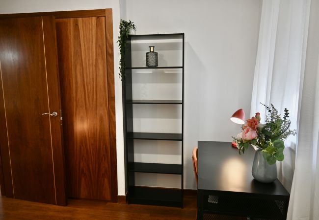 Apartamento en Madrid - M (AMA1026) Vivienda de cuatro dormitorios en Arga Apartamento en Madrid - M (AMA1026) Vivienda de cuatro dormitorios en Arga