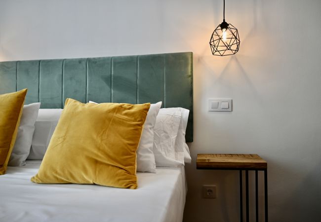 Apartamento en Madrid - M (AMA1026) Vivienda de cuatro dormitorios en Arga Apartamento en Madrid - M (AMA1026) Vivienda de cuatro dormitorios en Arga