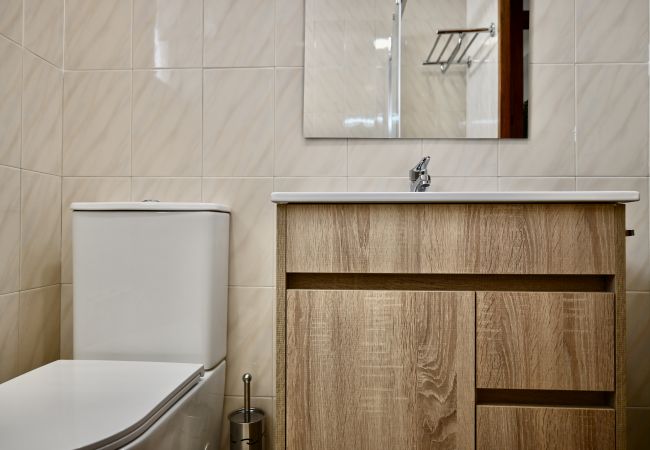 Apartamento en Madrid - M (AMA1026) Vivienda de cuatro dormitorios en Arga Apartamento en Madrid - M (AMA1026) Vivienda de cuatro dormitorios en Arga