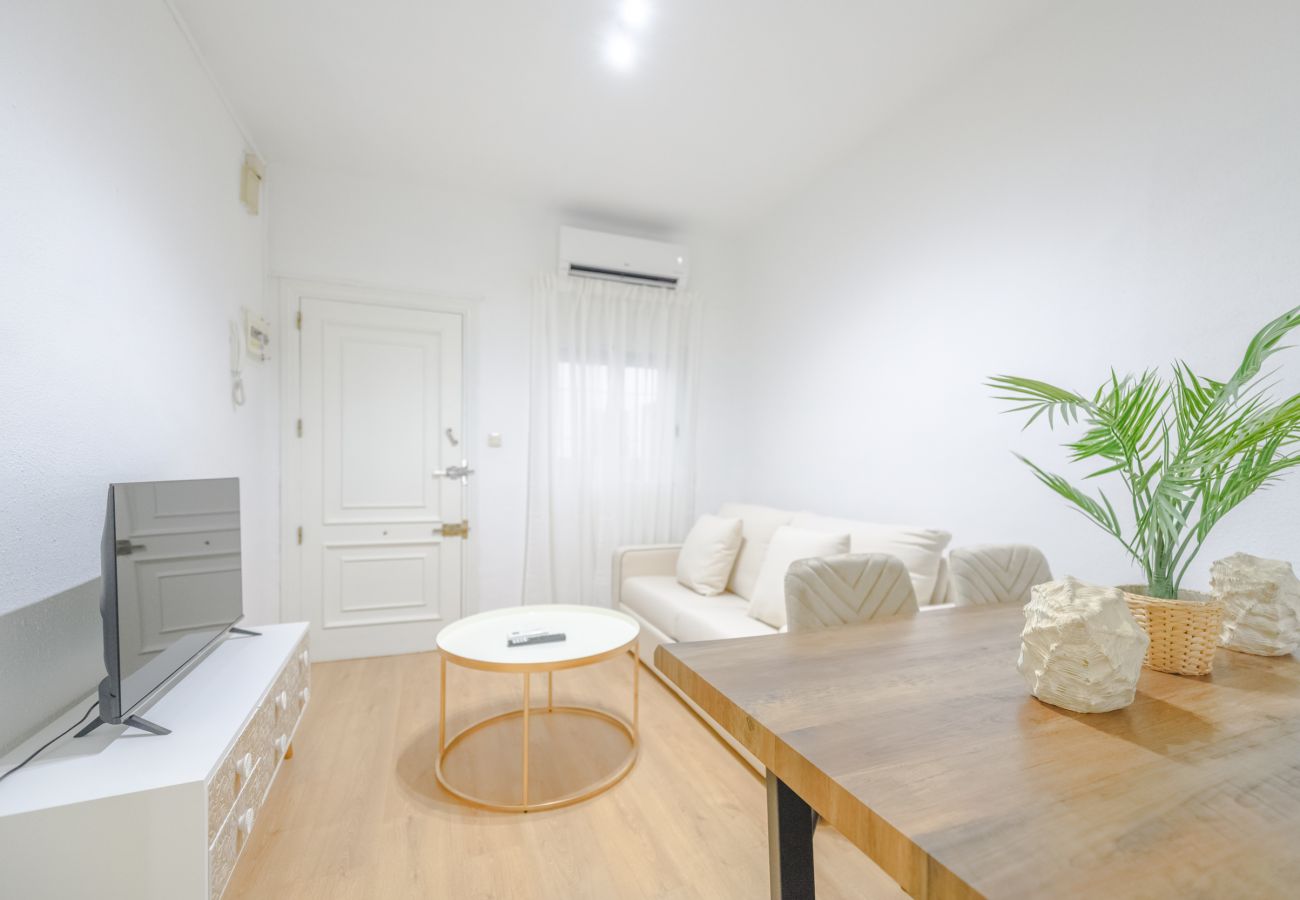 Apartamento en Madrid - Bonito y coqueto apartamento en Vallecas