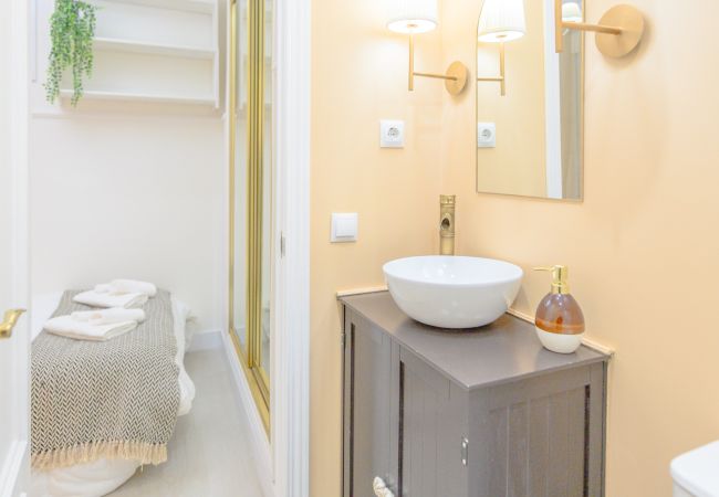 Apartamento en Madrid - M (CAR860) Atractivo apartamento de un dormitorio  Apartamento en Madrid - M (CAR860) Atractivo apartamento de un dormitorio