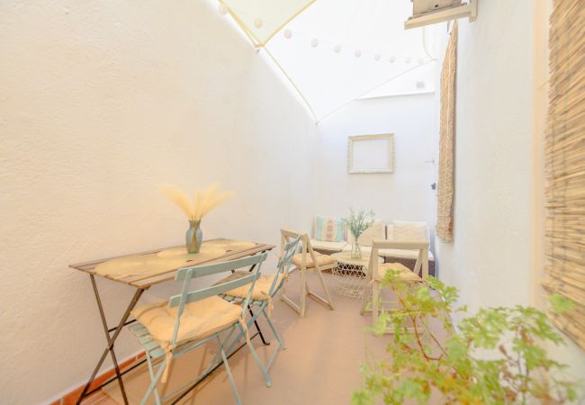 Apartamento en Madrid - Atractivo apartamento de un dormitorio con patio interior junto al Intercambiador de Avenida América CTG83