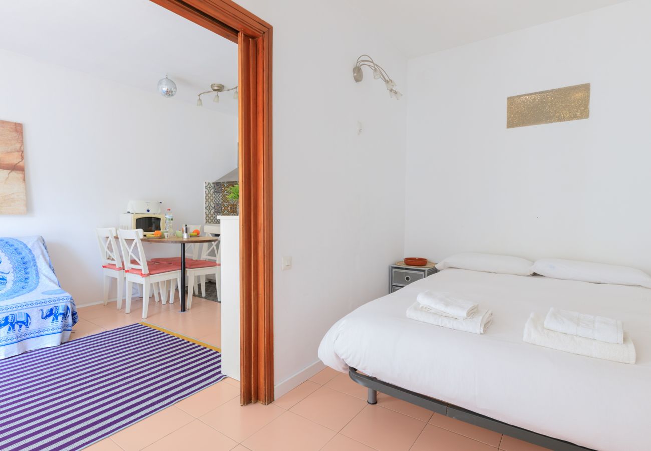 Apartamento en Barcelona - Lightly, quiet, and central apartment with balcony