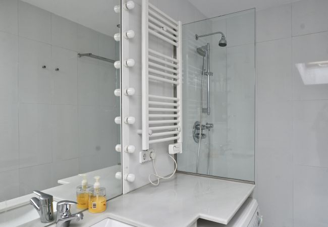 Apartamento en Madrid - M (MYR13) Apartamento con encanto a pocos metros d Apartamento en Madrid - M (MYR13) Apartamento con encanto a pocos metros d