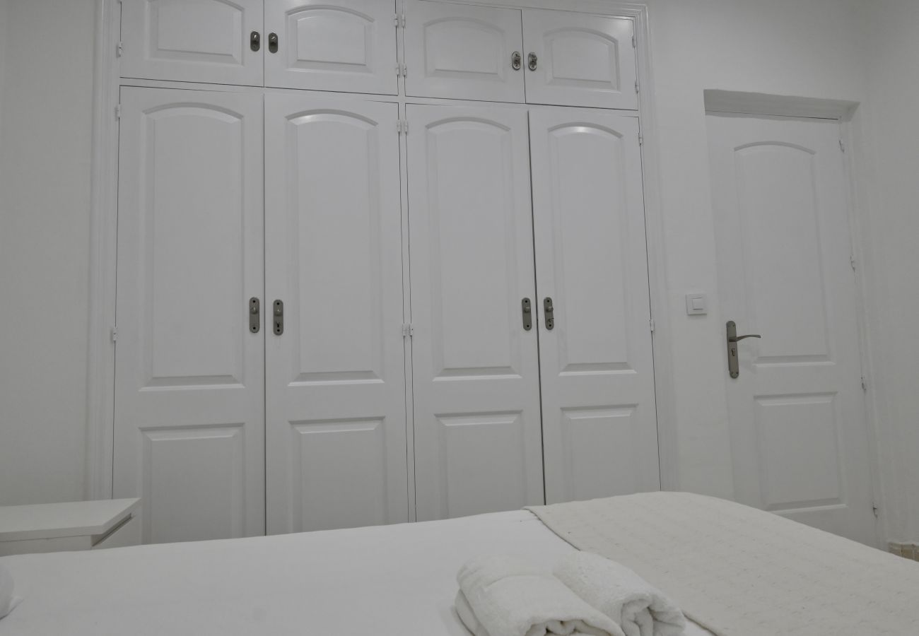 Alquiler por habitaciones en Madrid - Habitación de Ensueño a Pasos del Palacio Real de Madrid